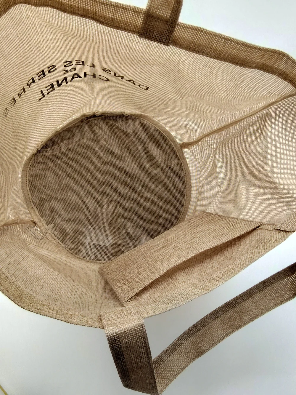 CHANEL Dans Les Serres Natural Woven Tote Bag Coated Interior Logo Tag NIP